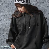 ONE 4 PREMIUM（ワンフォープレミアム ）のトップス/パーカー
