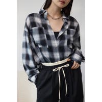 AZUL BY MOUSSY（アズールバイマウジー）のトップス/シャツ