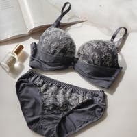 fran de lingerie（フランデランジェリー）のインナー・下着/ブラ&ショーツセット