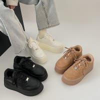 Shoes in Closet | MTTS0002498