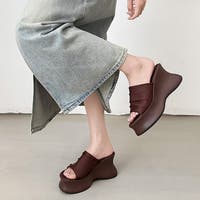 Shoes in Closet | MTTS0002550