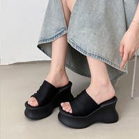 Shoes in Closet | MTTS0002550