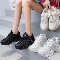 Shoes in Closet | MTTS0000690
