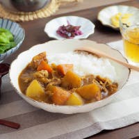 EAST table（イーストテーブル）のキッチン/食器