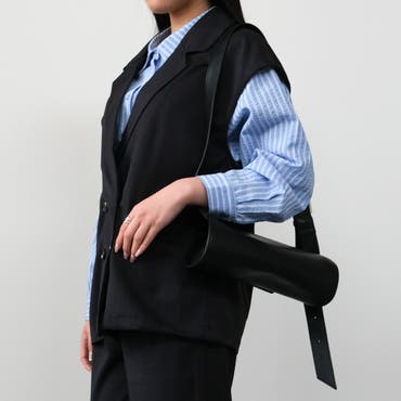 LU'U DAN ルーダン ブラック フェイクレザーVネックベスト完売