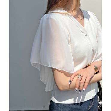 透け感のある素材にメリハリを付けたシルエットが◎シースルーV