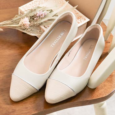【ROGER VIVIER】フラワーストラスパールパンプス Flower Strass 系列