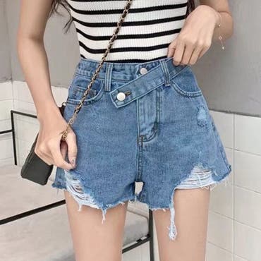 3色♡夏にぴったり【CHANEL】デニムショートパンツ ショート パンツ - エンブロイダリー デニム、ブルー