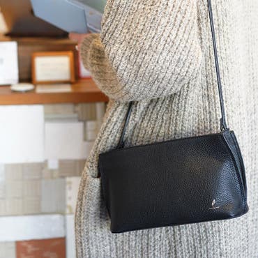 FURLA フルラ EOS S POCHETTE ショルダーバッグ[品番