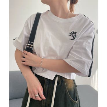 【ts15327】背中開きデザインがセクシー♪背中開きショート丈パンチング長袖トップス 背中開きデザインがセクシー♪背中開きショート丈パンチング長袖