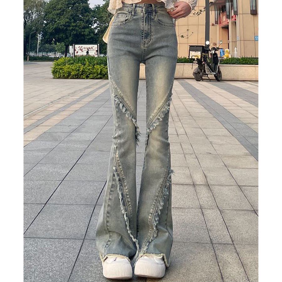 ダメージ加工ブーツカットデニム