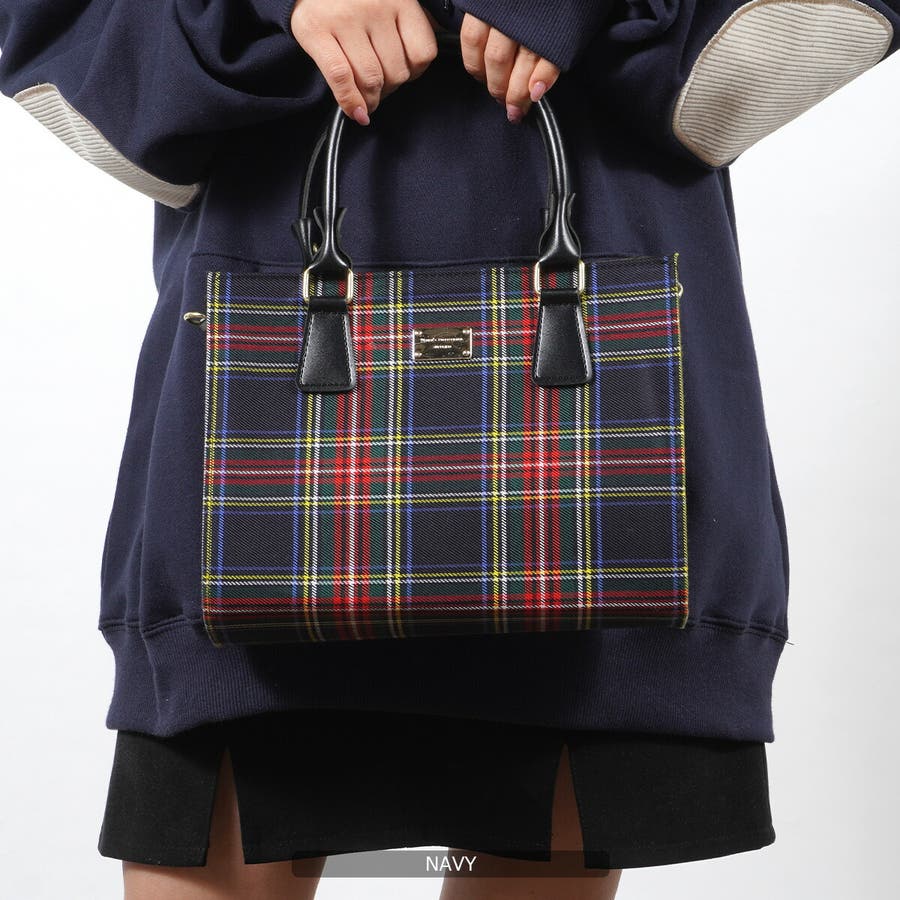 チェック柄のネイビー・ブラックバッグ BURBERRY BLACK LABEL / バーバリーブラックレーベル バーバリー