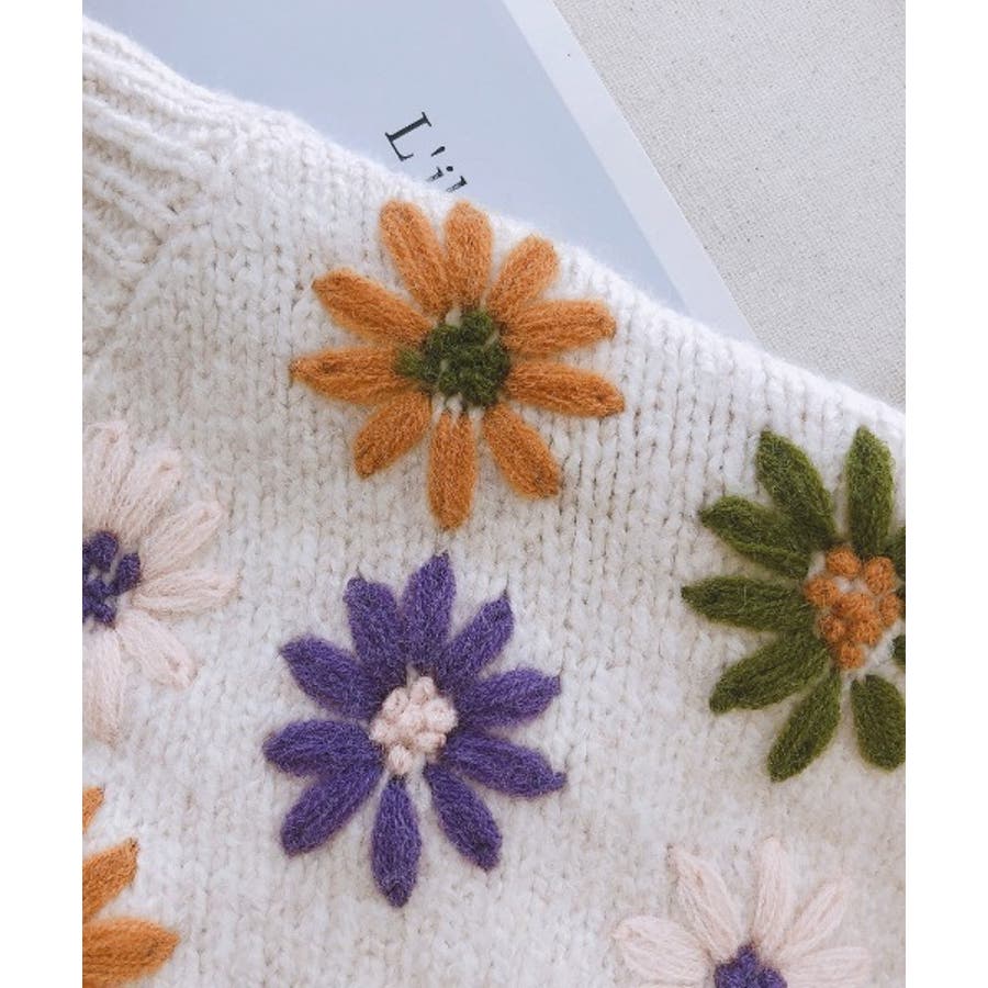 【ベージュ】新作 花刺繍ニットセーター 韓国ファッション[品番