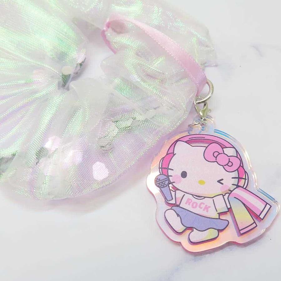 ハニーサロン×ハローキティ コラボ ピアス - メルカリ