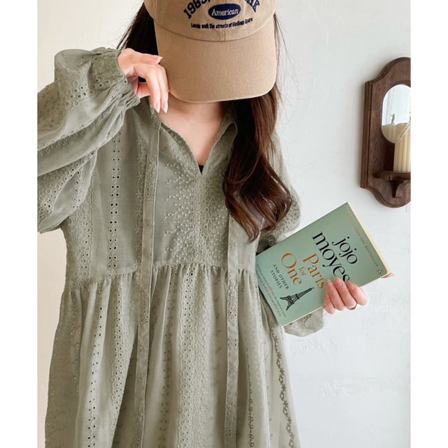 大人可愛い胸キュン。2wayシアー刺繍ペプラム切替ブラウス[品番