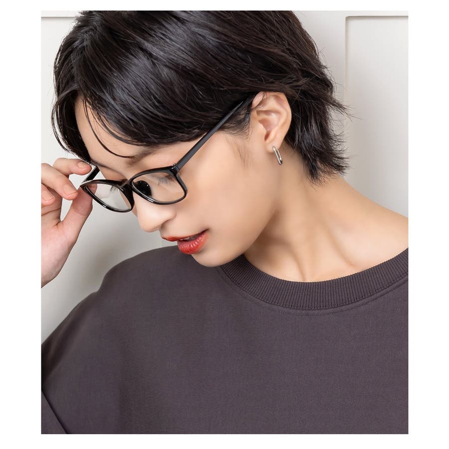 おしゃれなメガネ女子コーデ集！ファッションメガネの種類や選び方のコツも解説 ファッション通販SHOPLIST（ショップリスト）