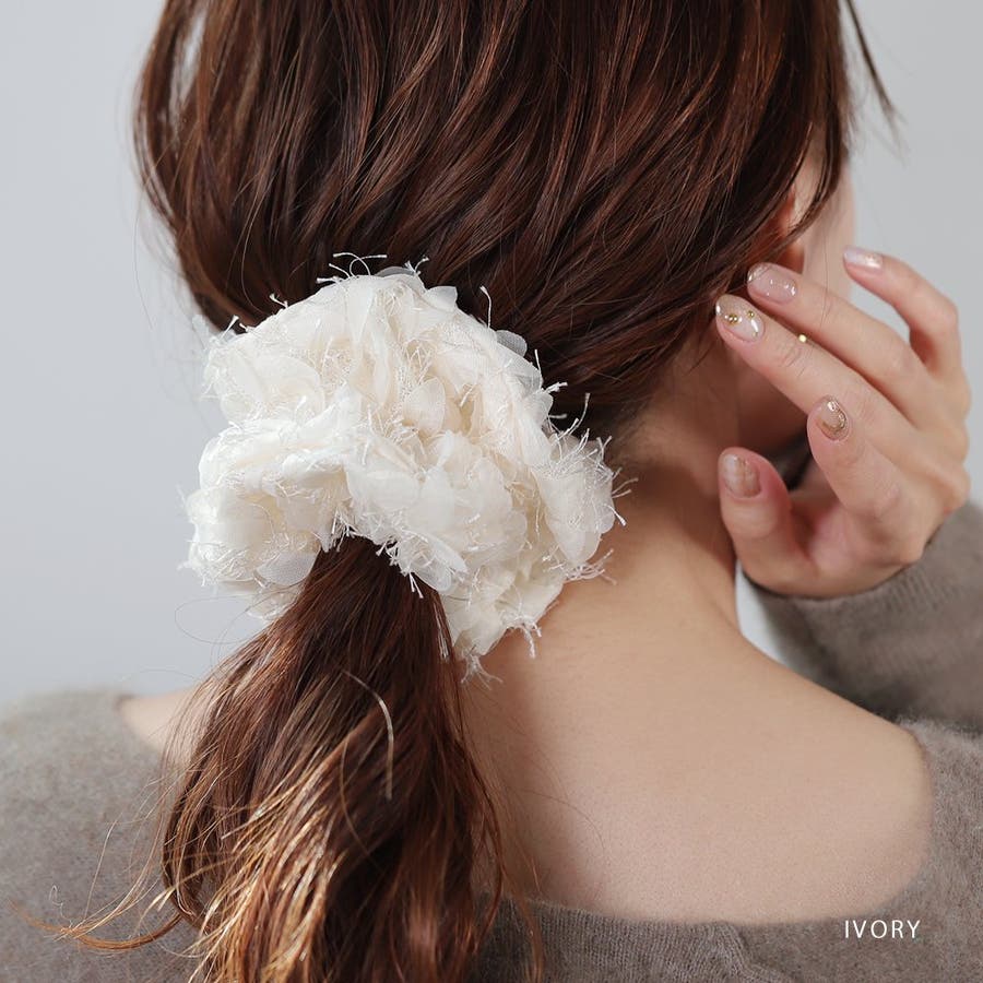シュシュ ヘアゴム フェザー[品番：CRMA0009796]｜CREAM-DOT