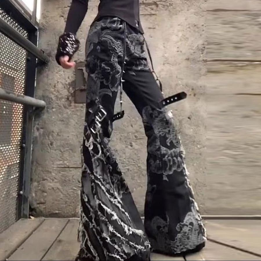 リップ柄 フレアパンツ ブラック NOVESSEL【ノベセル】ベルト付きドラゴンプリントフリンジデニムフレア