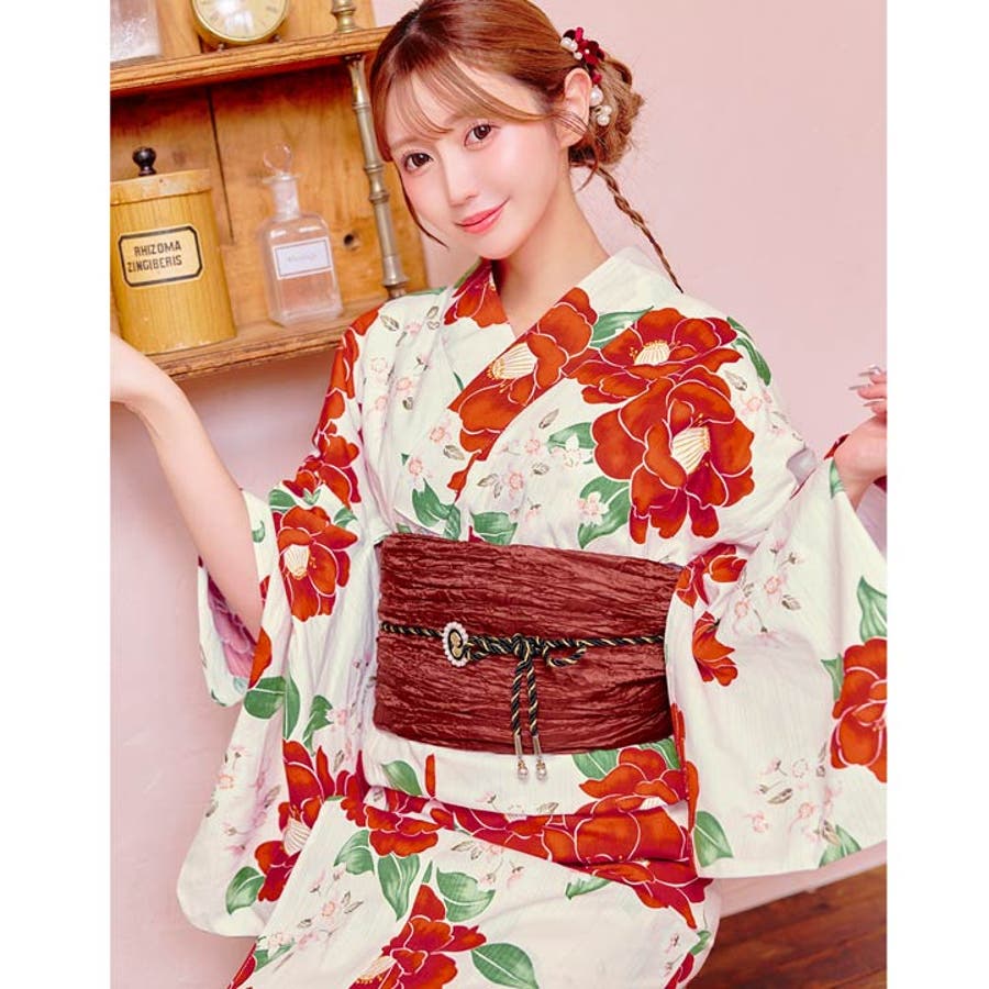白地×ビビット紅椿柄浴衣[品番：DY000032124]｜Dazzy（デイジー）の