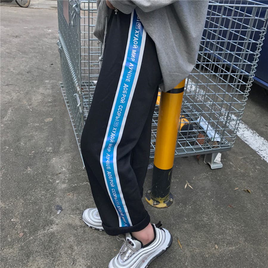ジャージパンツ 青サイドライン テキストロゴ 品番 Dctw Decorative デコラティブ のレディースファッション通販 Shoplist ショップリスト