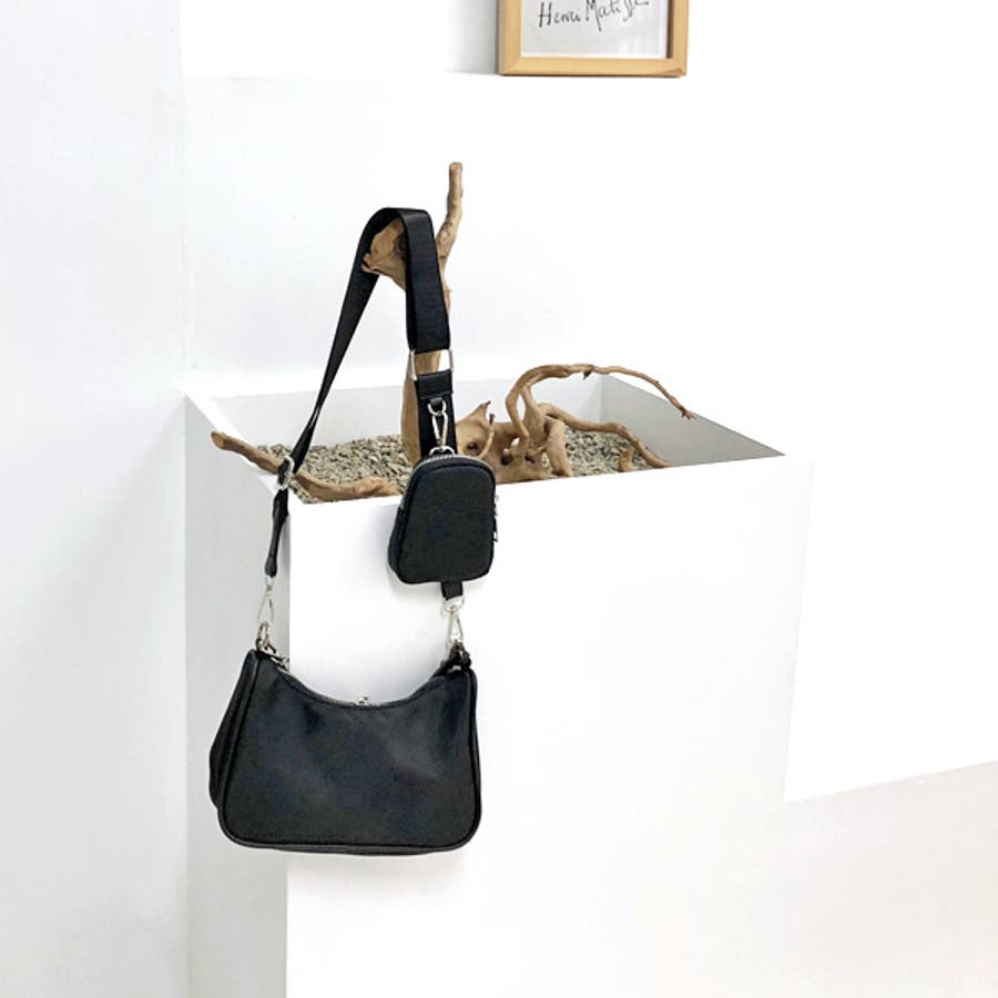 ノベルティ　ショルダーバッグミニポーチ付き Amazon | [モズ] ノベルティ付き card[公式正規品] フラップ