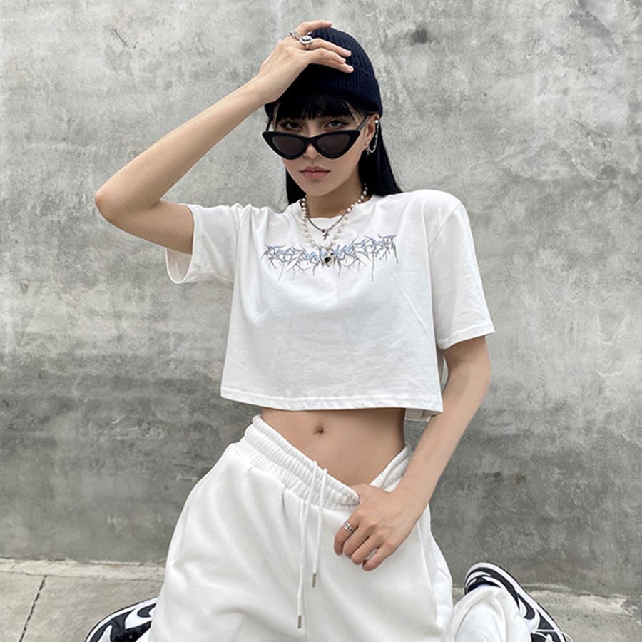 ストリートロゴTシャツ ショート丈 半袖