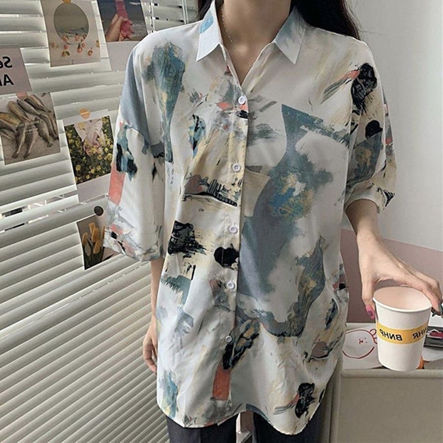 今話題のアイテムを 柄シャツ ペイント[品番：DCTW0003235 ペールカラー トップス