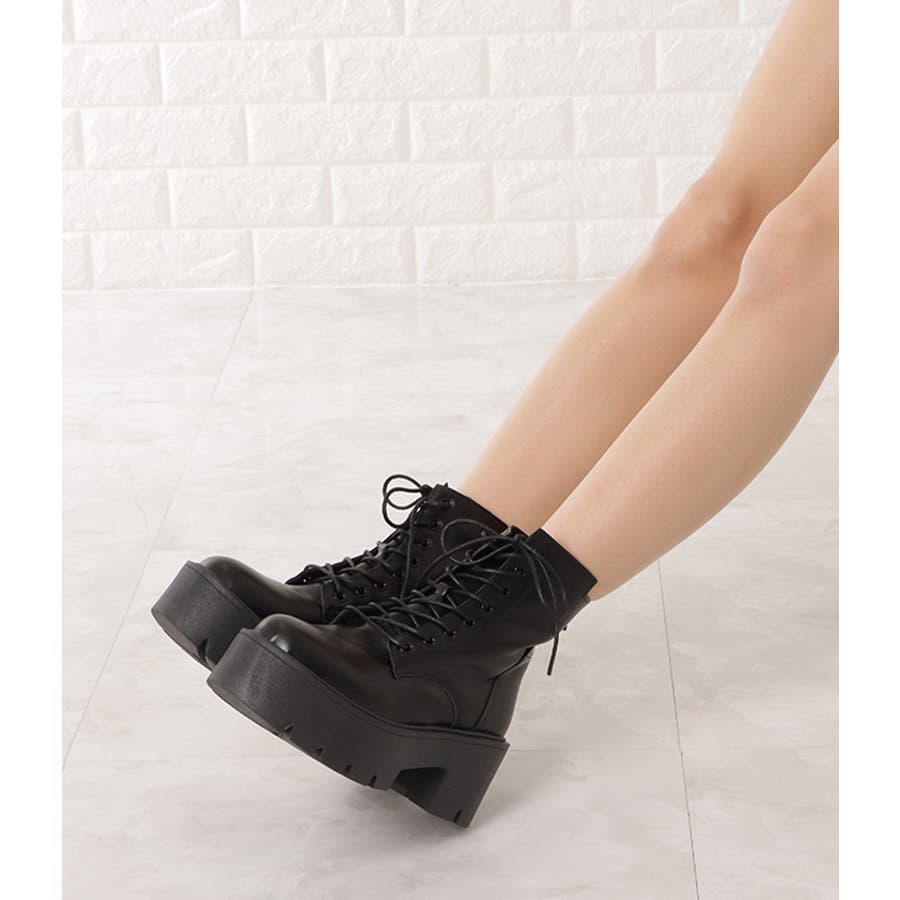 STUART WEITZMAN コンバットブーツ パールレースアップブーツ 靴