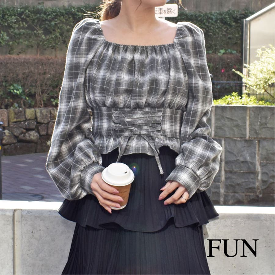センスのいい お歳暮 レースアップブラウス[品番：TRNW0001541]｜FUN（ファン）の トップス