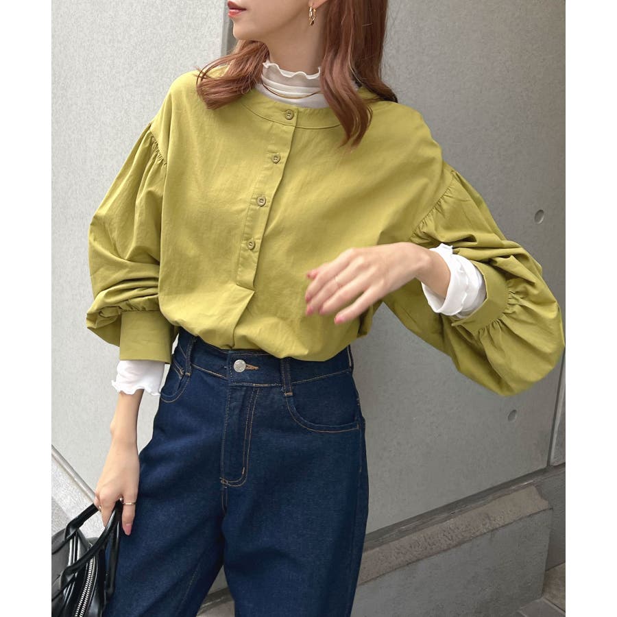 ふんわ～りとしたバルーン袖がかわいい。バルーンスリーブバンド