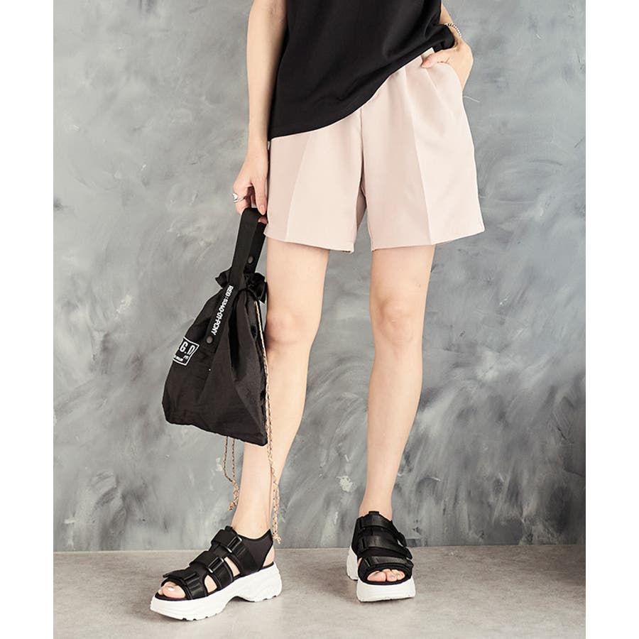 センタープレスツータックショートパンツ ショートパンツ レディース[品番：GW000004568]｜Growing  Rich（グローウィングリッチ）のレディースファッション通販｜SHOPLIST（ショップリスト）