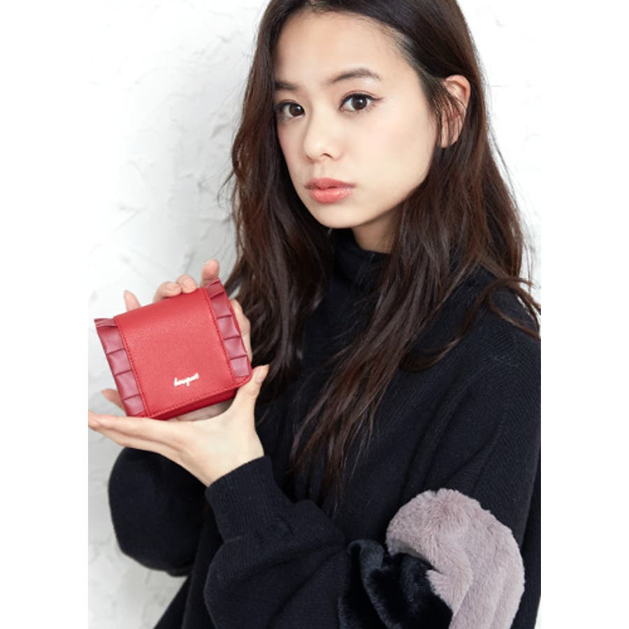 大人可愛いデザイン財布。フリル2つ折財布セシール 財布 三 大人可愛いデザイン財布。フリル2つ折財布セシール 財布 三