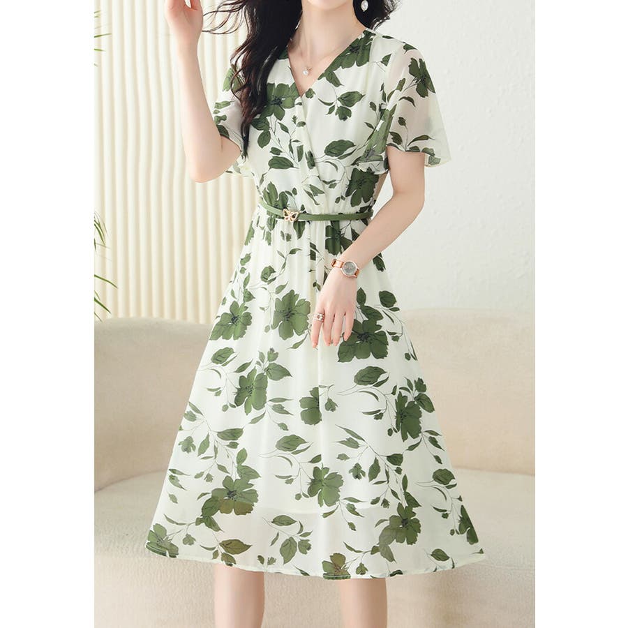 今ならほぼ即納！ 花柄ワンピース Vネック 半袖[品番：JSFW0010966]｜JS FASHION ワンピース