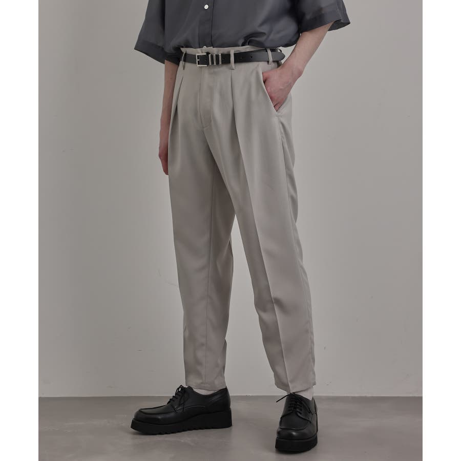 lownn スラックスパンツ Neo Pleated wide trousers（使えるON