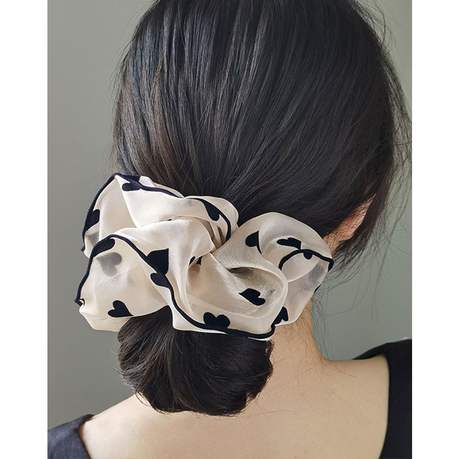 ハート柄シュシュ 1色 小物[品番：IK000007355]｜kirakiraShop