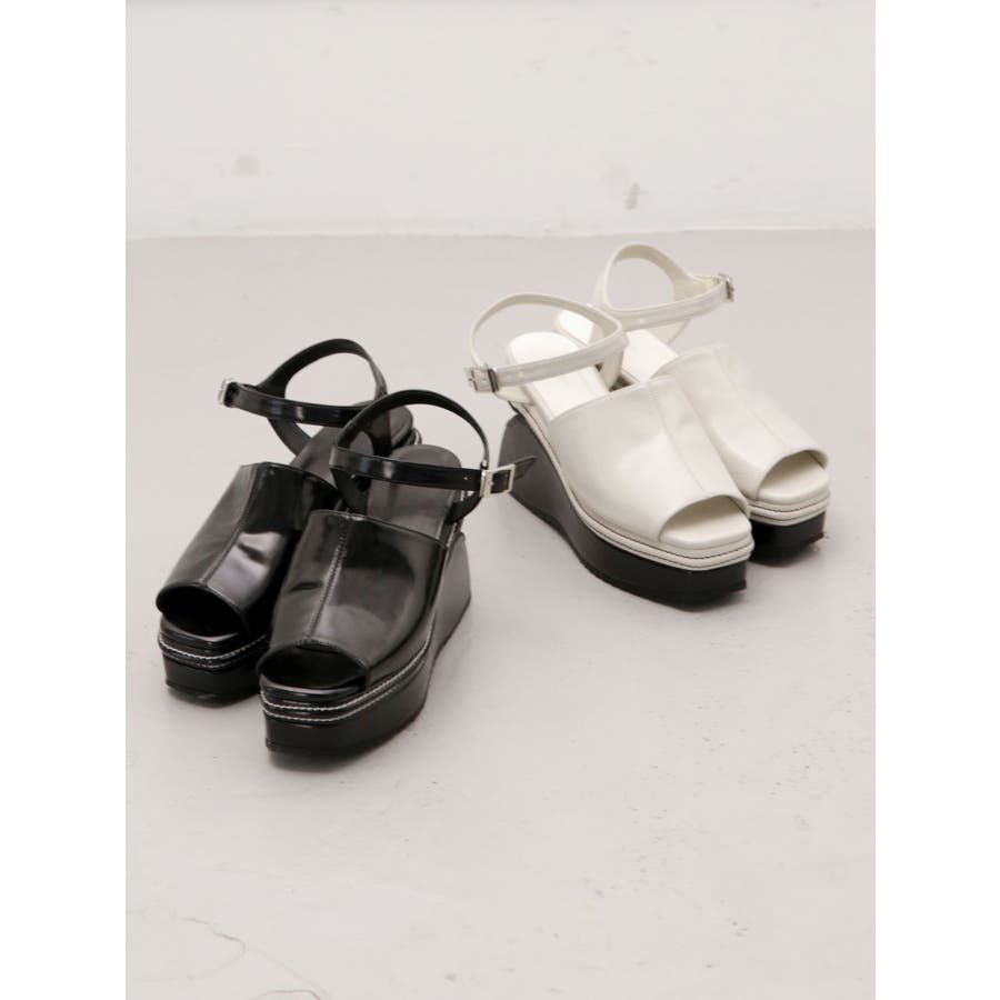 変形ウェッジサマーサンダル[品番：MKSW0050483]｜MURUA（ムルーア）の  