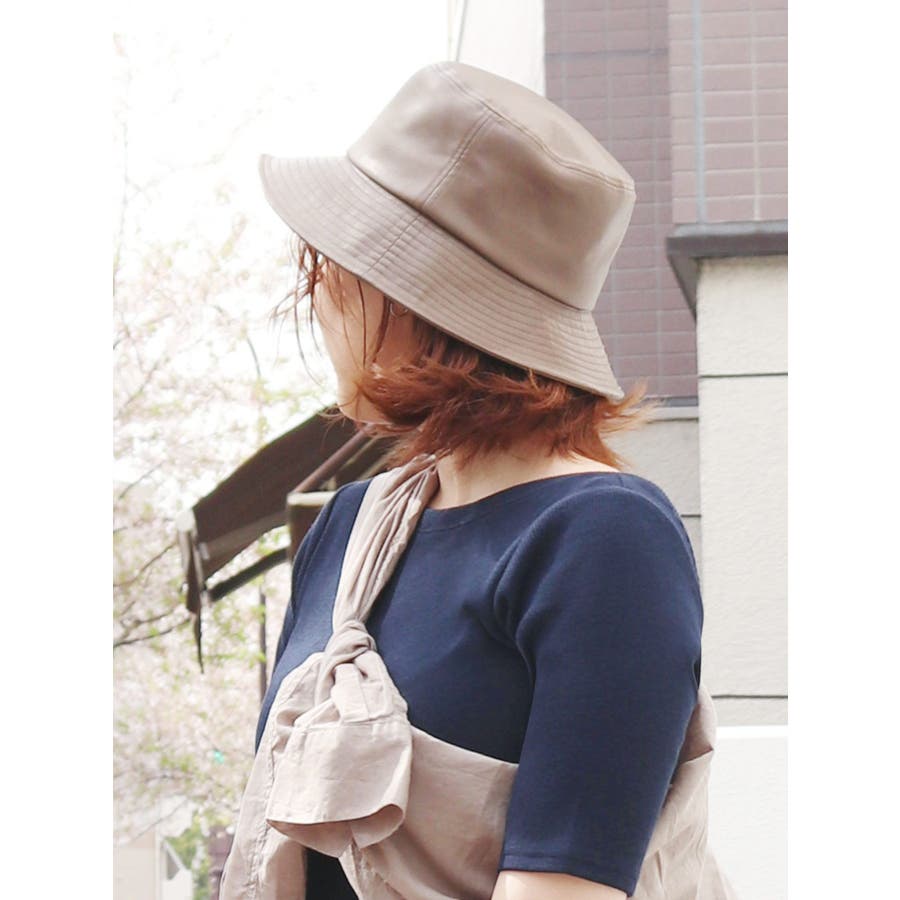 フェイクレザーバケットhat 品番 Mksw Ungrid アングリット のレディースファッション通販 Shoplist ショップリスト