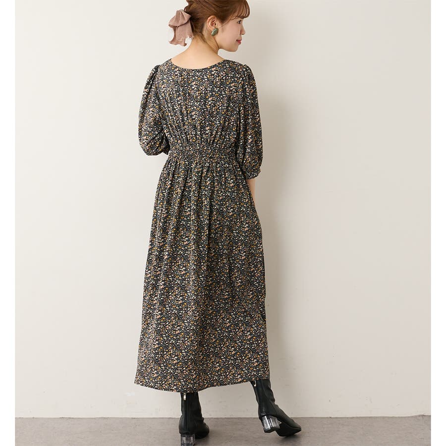花柄vネックワンピ 品番 Nclw Nice Claup Outlet ナイスクラップ アウトレット のレディースファッション通販 Shoplist ショップリスト