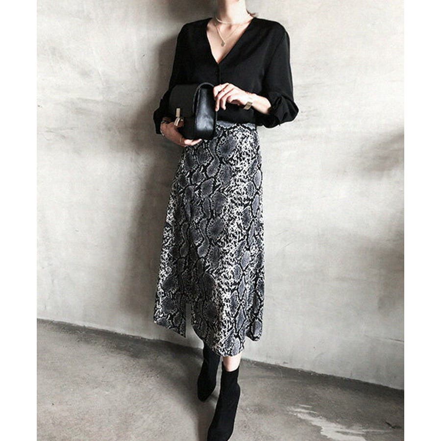 NANING9パイソン柄フレアスカート 韓国 韓国ファッション[品番