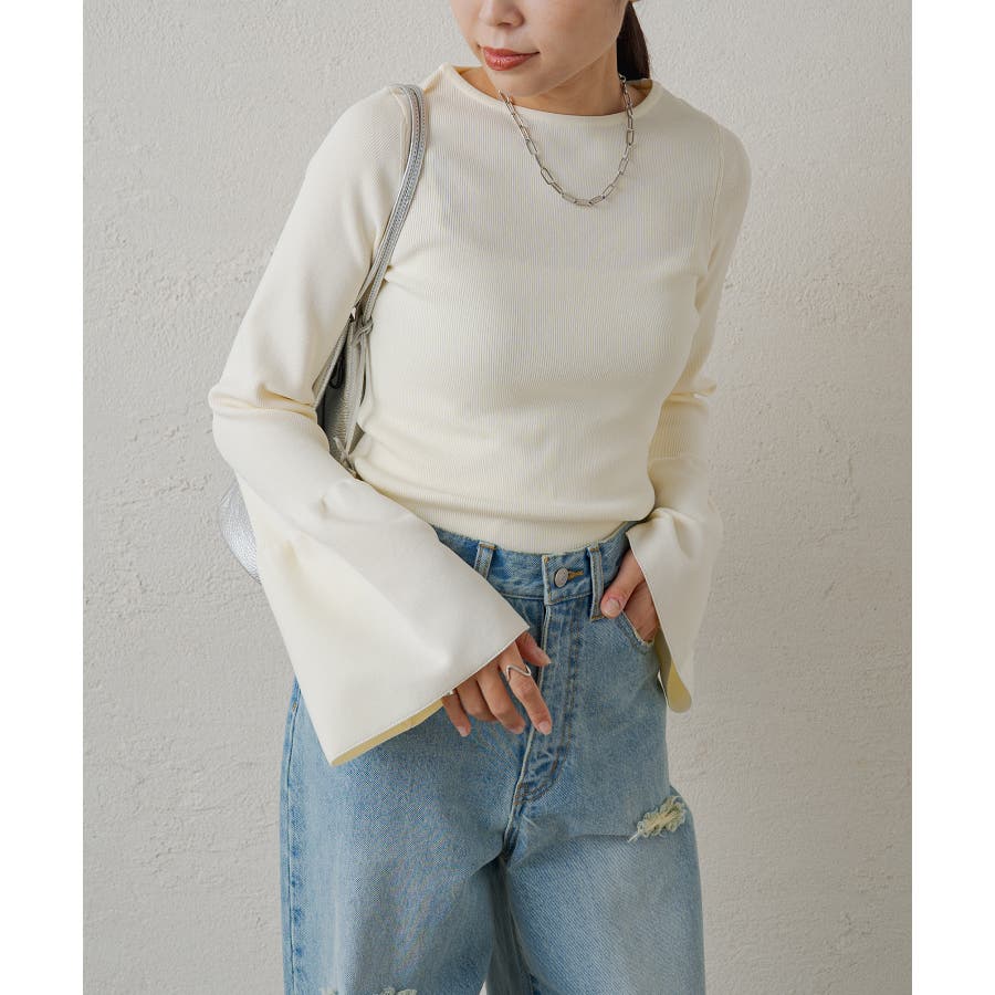 LOUNGEDRESS（ラウンジドレス）の「ベルスリーブブラウス