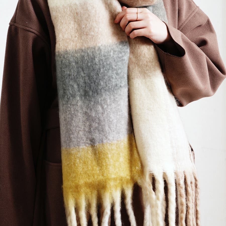 マフラーストールバルキー太フリンジ冬チェックボリュームマフラーもこもこかわいいあ…[品番：SKLW0001783]｜LAPULE  （ラピュレ）のレディースファッション通販｜SHOPLIST（ショップリスト）
