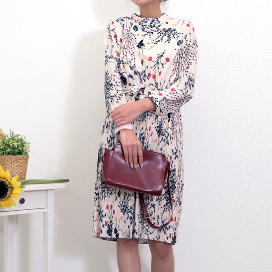 春先行 ボタニカル柄プリーツワンピース レディース 品番 Kh Vivid Lady ビビッドレディー のレディースファッション通販 Shoplist ショップリスト