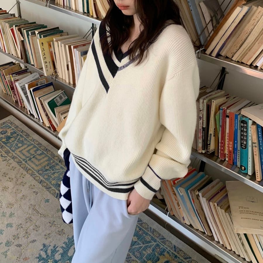 春夏新作】ずらしデザインゆったりVネックニット[品番：SHNW0012211