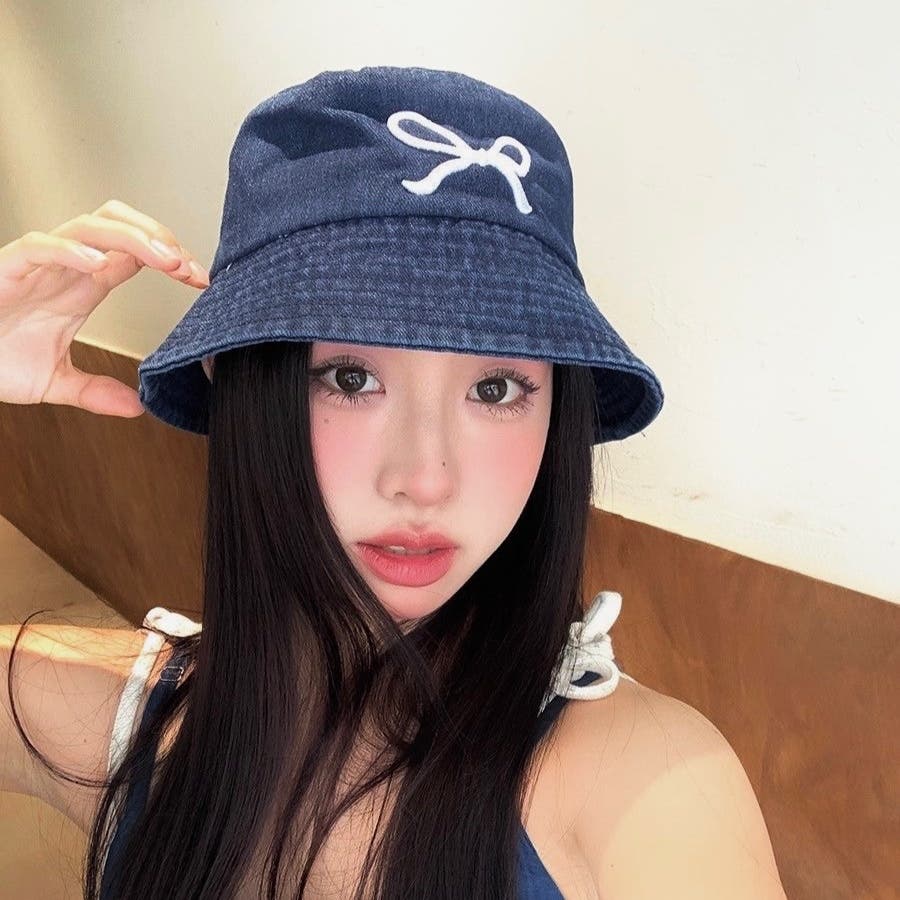 楽天市場】Kith Reversible Bucket Hat in Denim & Sherpa Black
