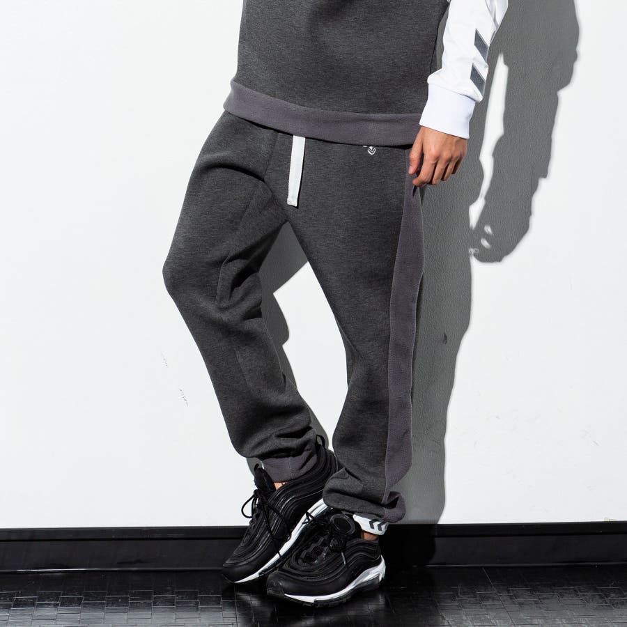 Hummel ヒュンメル 中空コンビジョガーパンツ ブラック グレー 品番 Shnm Shiffon シフォン のメンズファッション通販 Shoplist ショップリスト