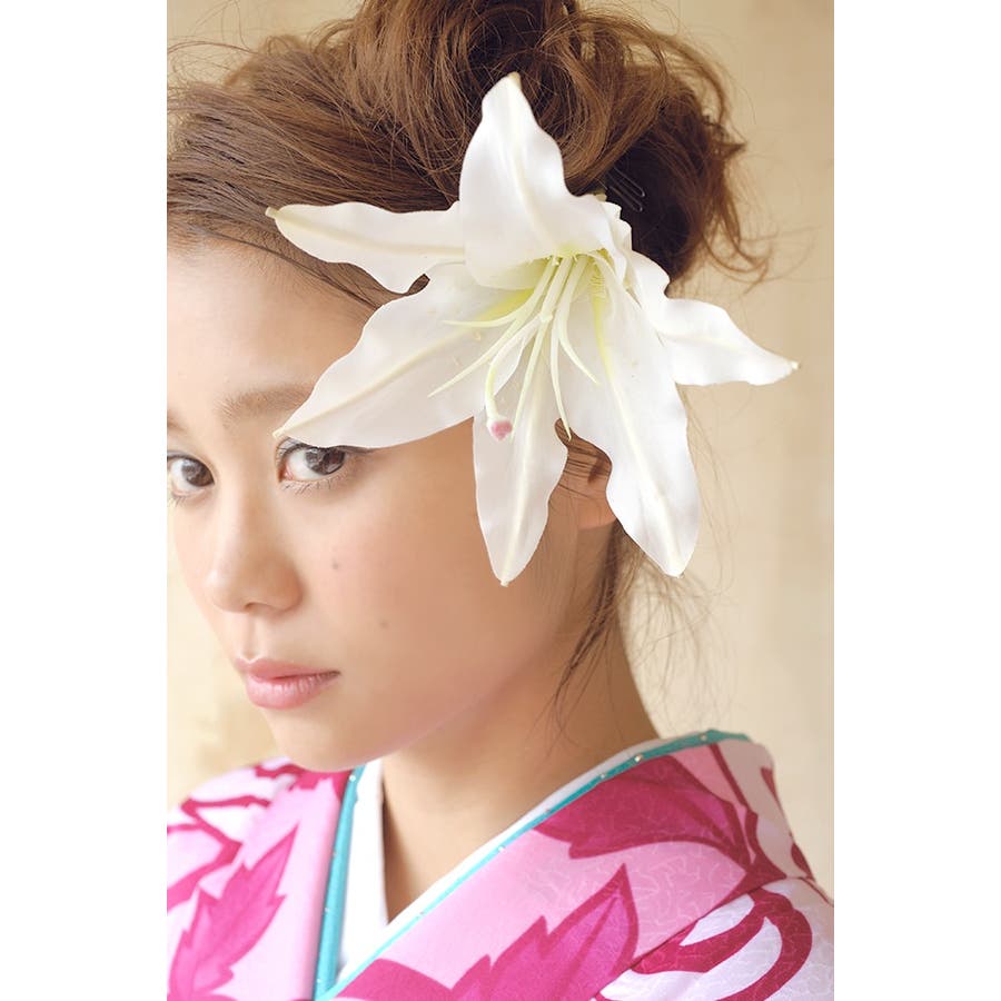 髪飾り 創美苑オリジナル 成人式 振袖 卒業式 袴 結婚式 白 ユリ 小1輪