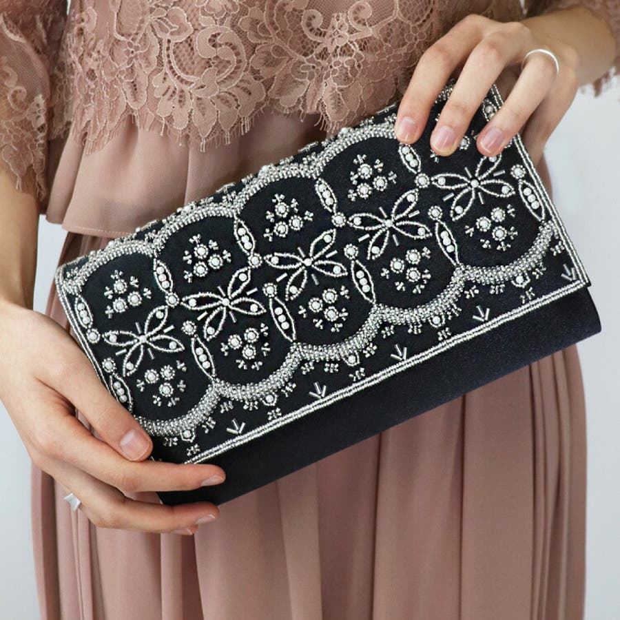 パールｘビーズ刺繍の サテン パーティーバッグ [品番：BECW0009915]｜kana（カナ）のレディースファッション通販｜SHOPLIST（ショップリスト）