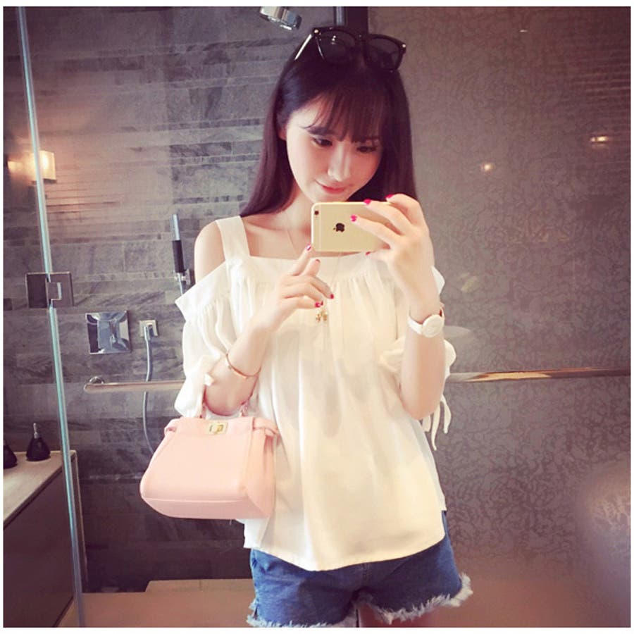 オフショルダー トップス 白[品番：VCTW0001774]｜VICTORIA