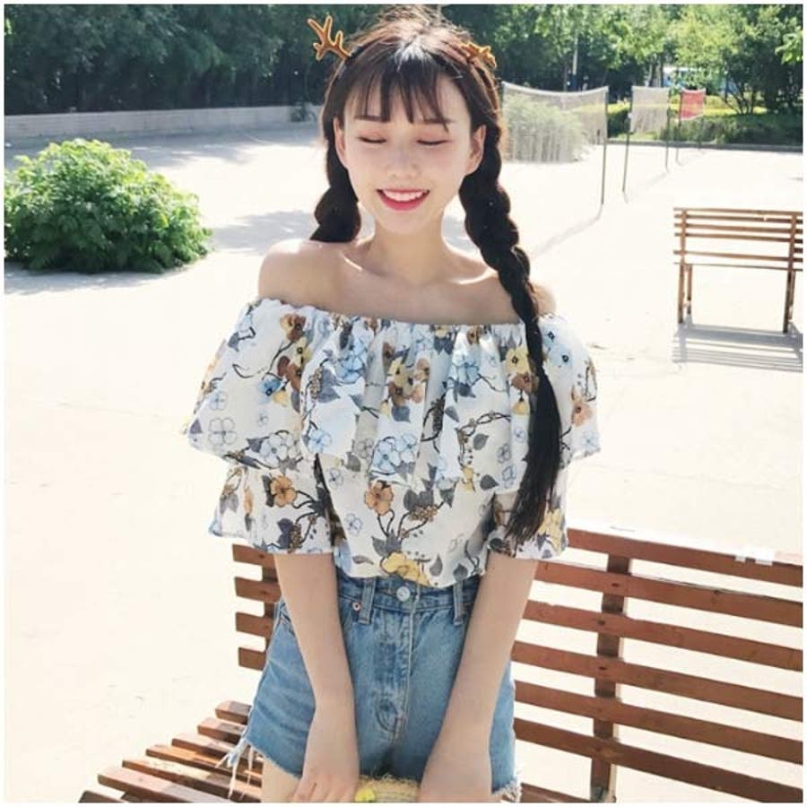 花柄 オフショルダー トップス[品番：VCTW0002858]｜VICTORIA