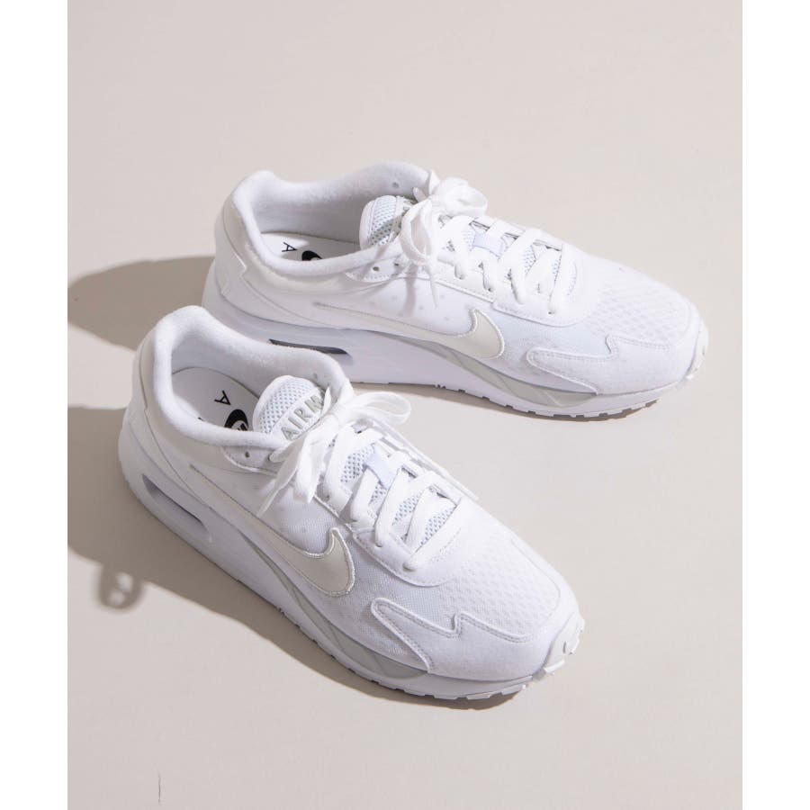 NIKE AIR MAX SOLO